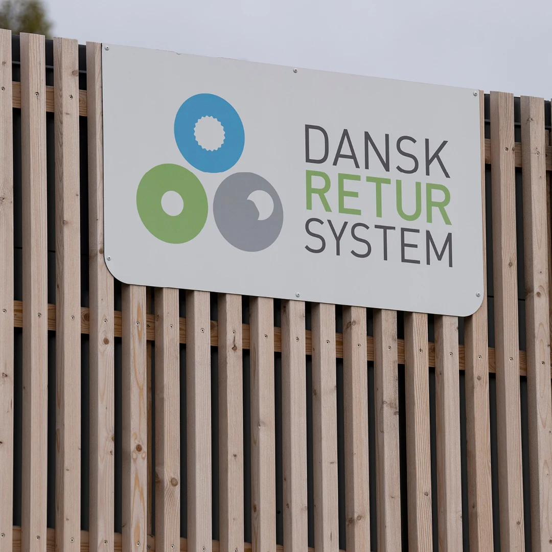 Besøg Dansk Retursystem Pantstation ved Copenhagen Designer Outlet i Tasastrup. 
