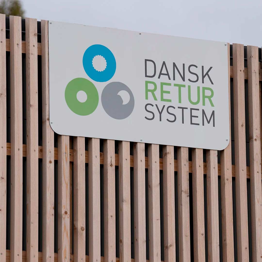 Besøg Dansk Retursystem Pantstation ved Copenhagen Designer Outlet i Tasastrup. 